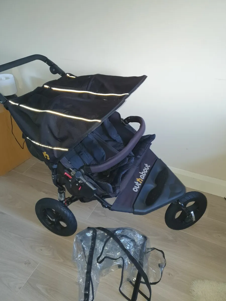 Out N About double stroller - Image 4