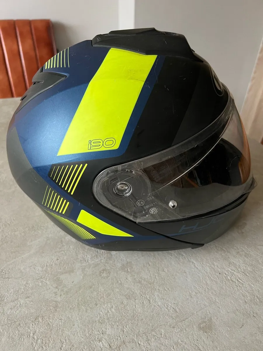 Adult Helmet in good condition - Image 2