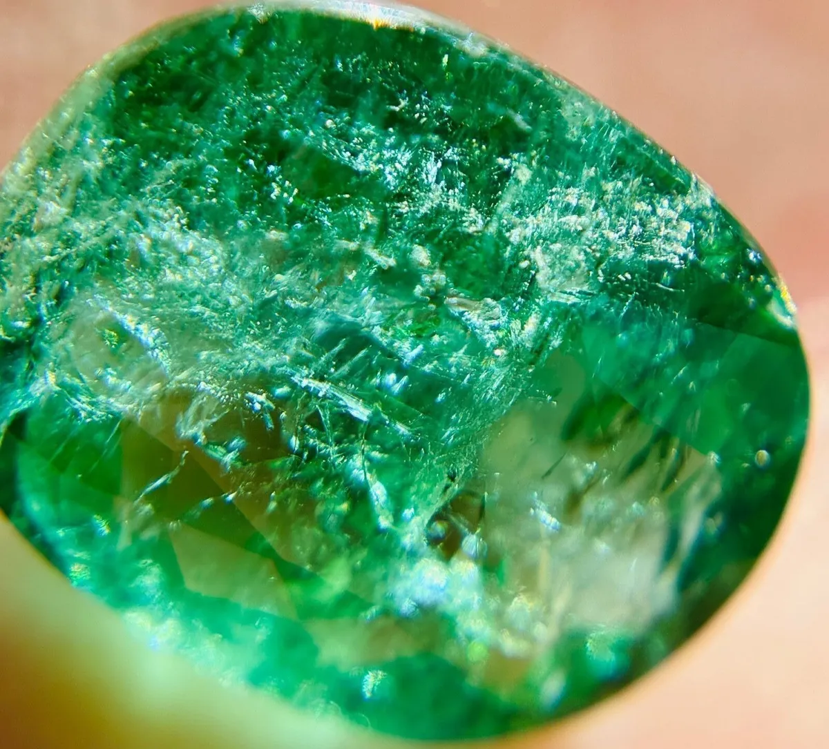 Vivid Green Paraiba Tourmaline 7.32 ct - Image 4