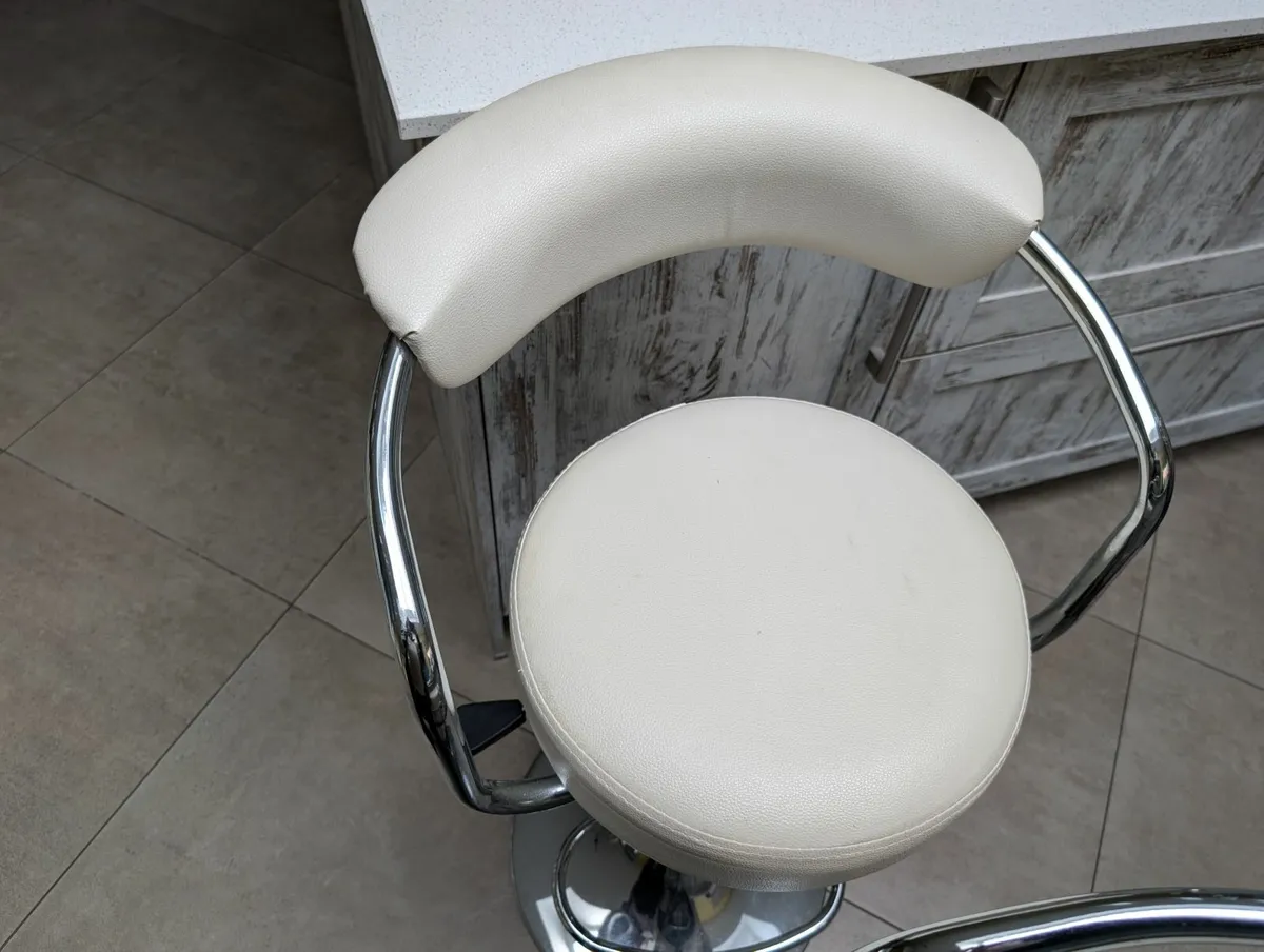 2 Kitchen Leather Stools - Image 4