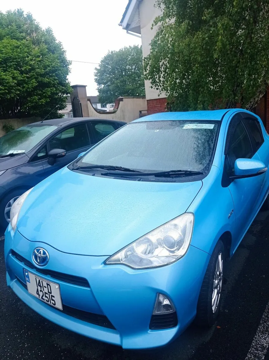 Toyota Aqua 2014 - Image 2