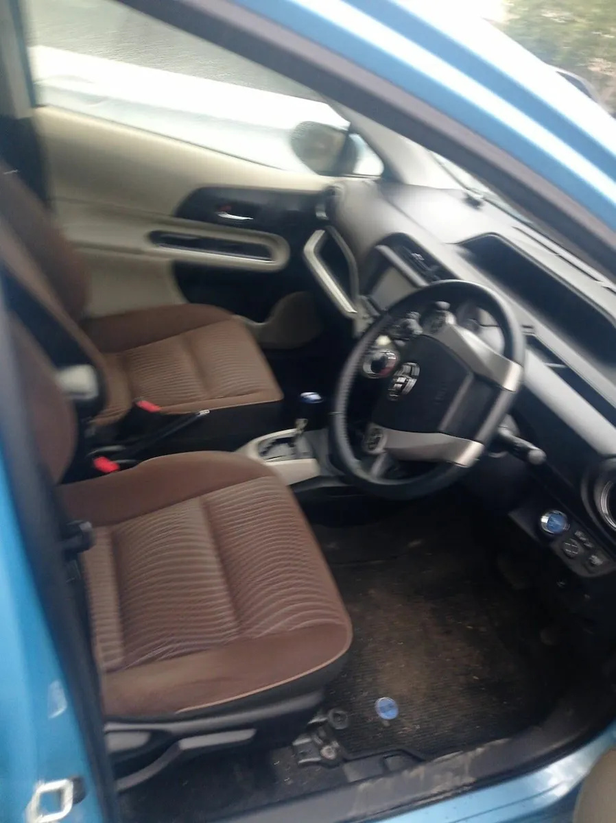 Toyota Aqua 2014 - Image 3