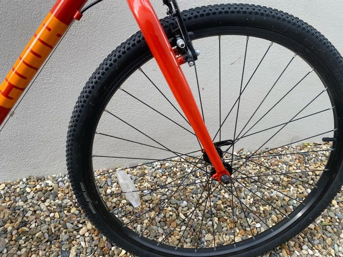 Orange Cuda bike 26 inch (8-13 years) - Image 3
