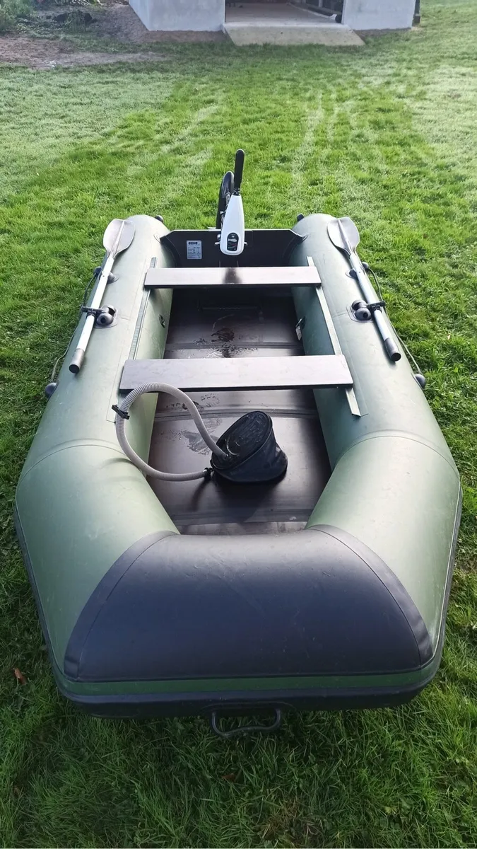 Inflatable Dingy with electric motor - Image 4