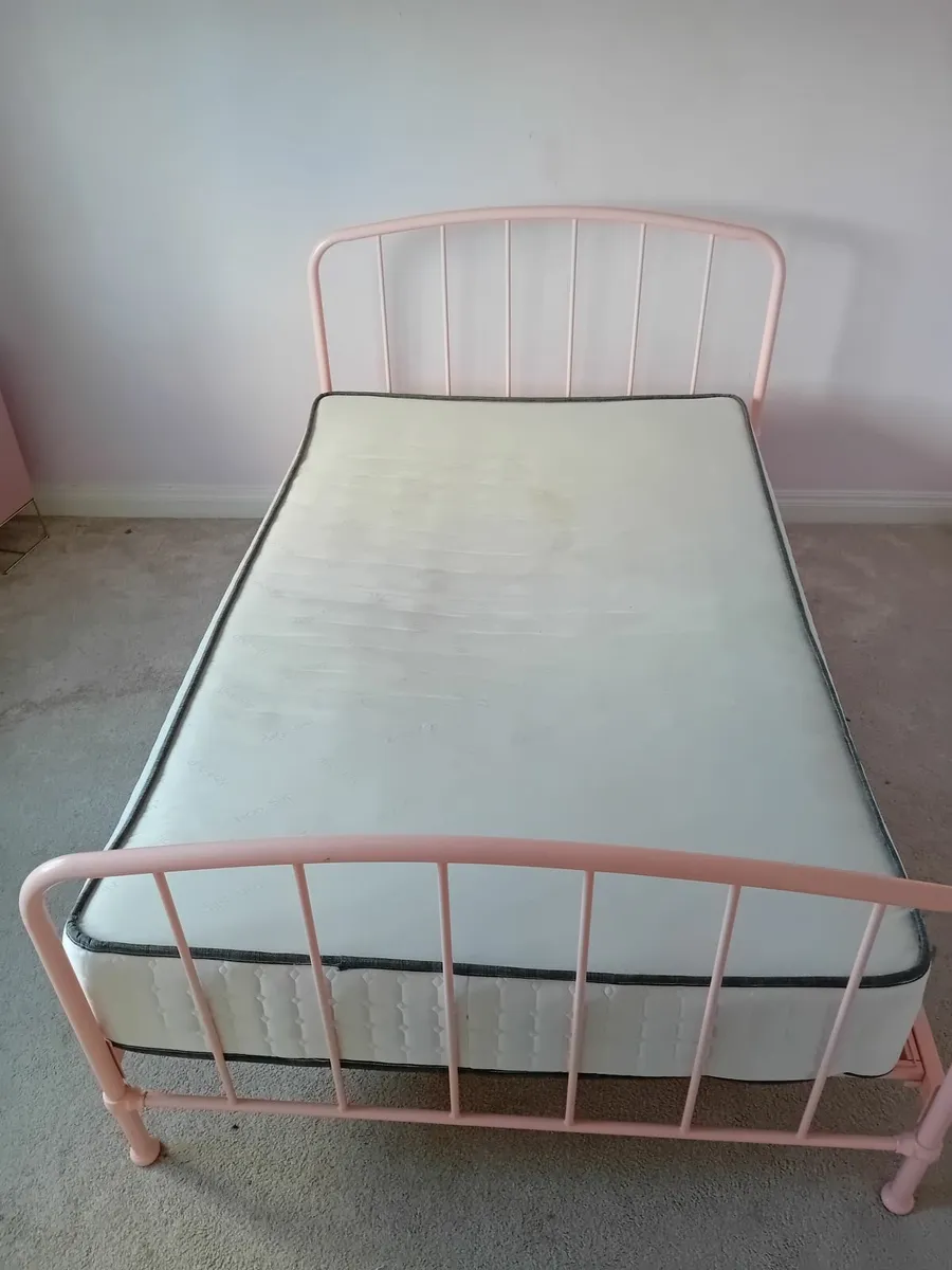 Kids bed - Image 2