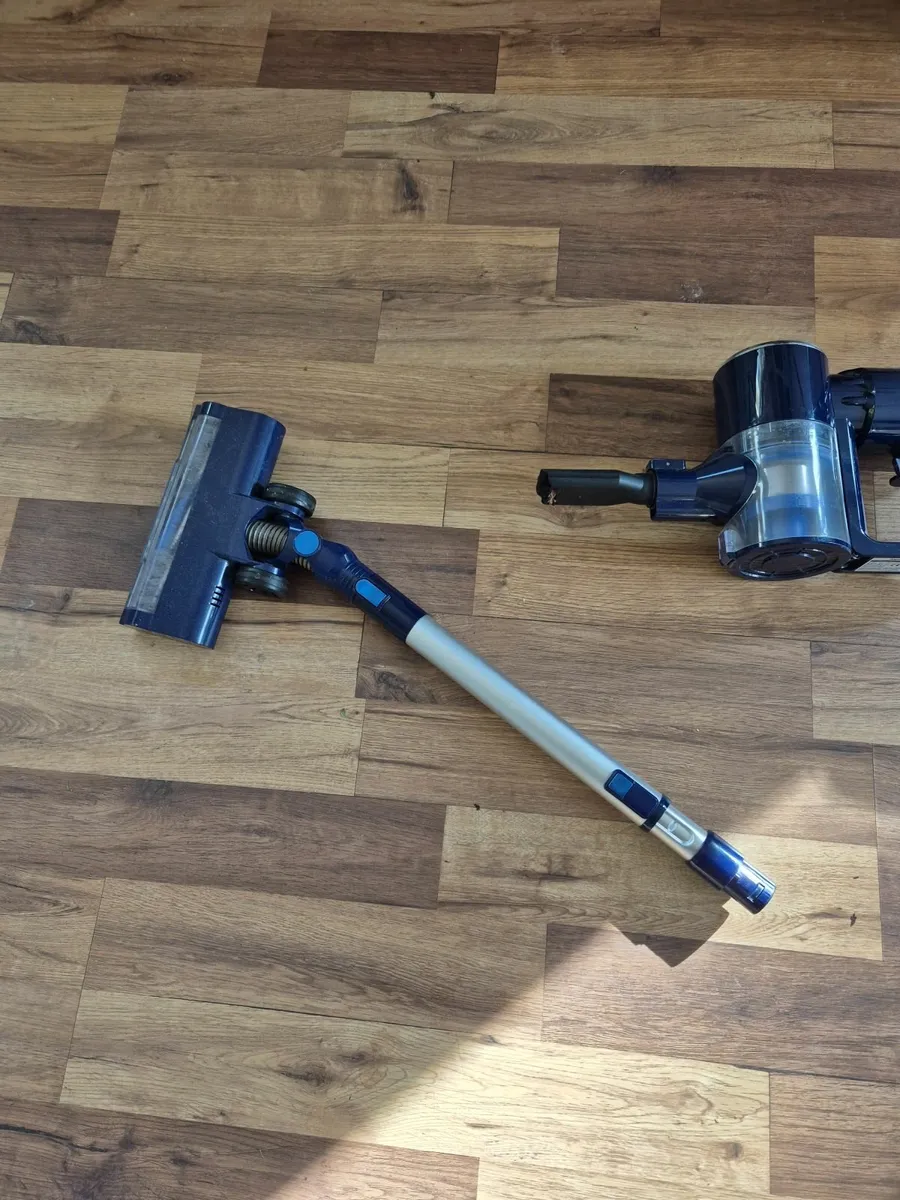 Cordless  handheld Aspirato Vacuum - Image 3
