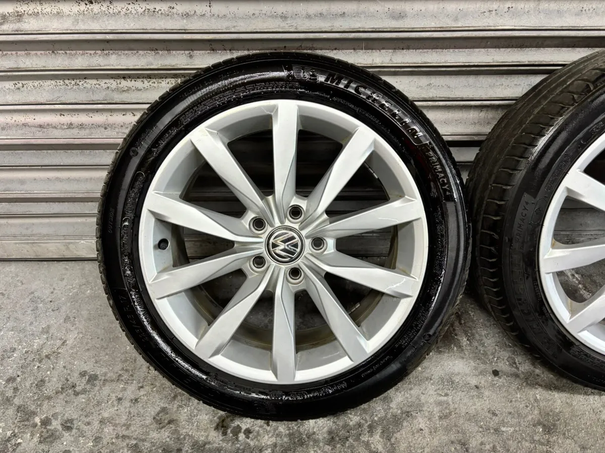 Volkswagen Golf Highline Alloys 17” - Image 2