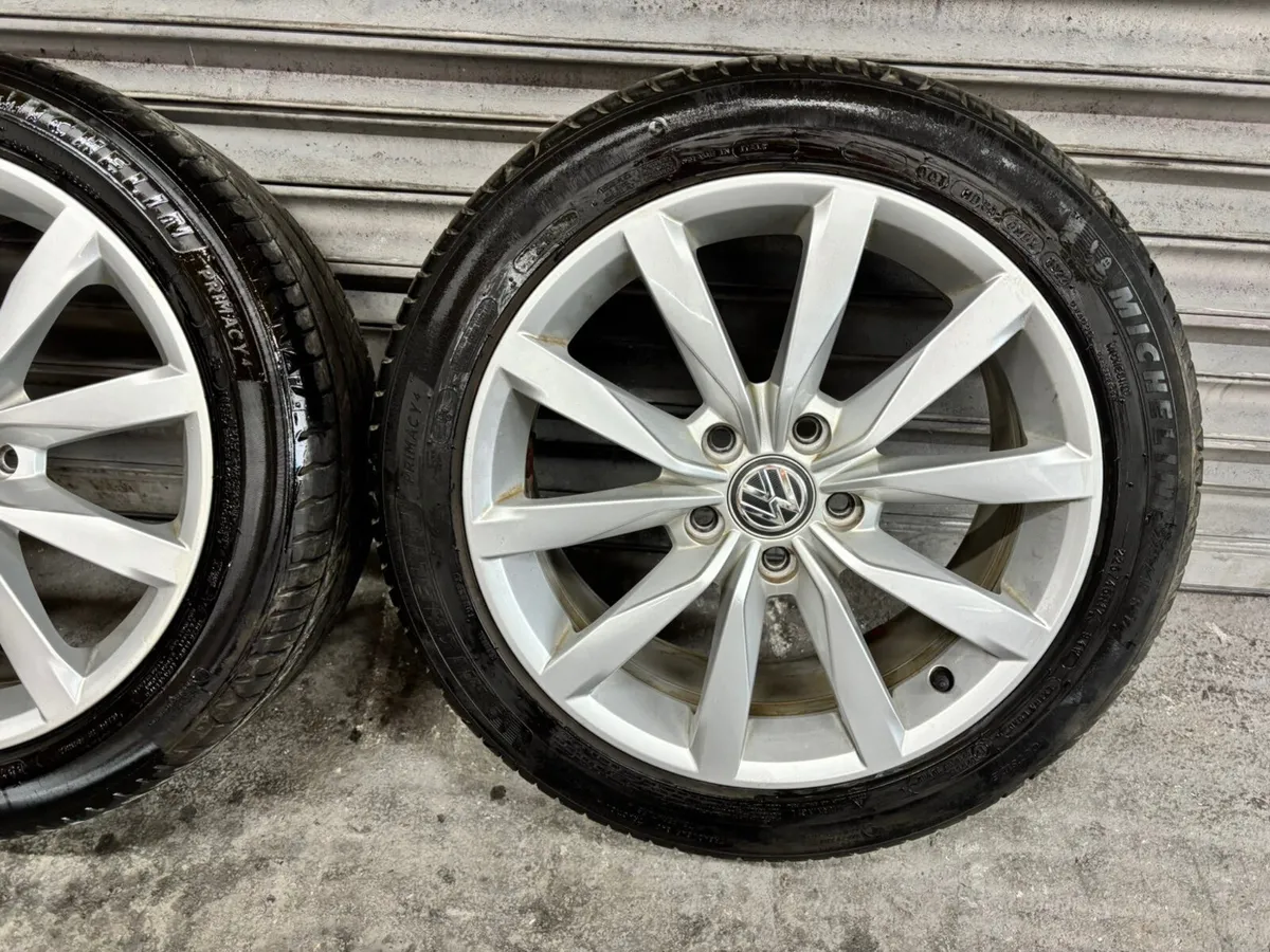 Volkswagen Golf Highline Alloys 17” - Image 3