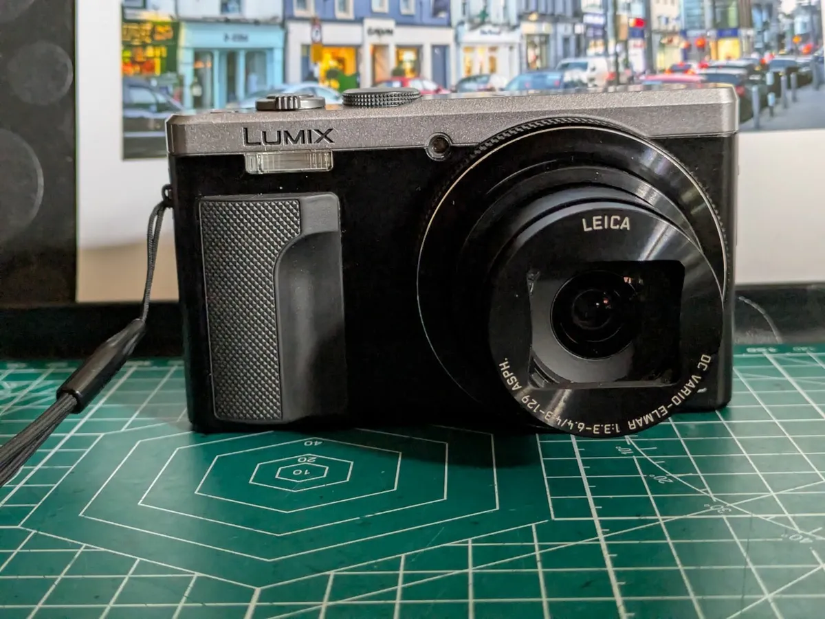 Panasonic Lumix TZ81 compact camera Leica lens 4K - Image 1