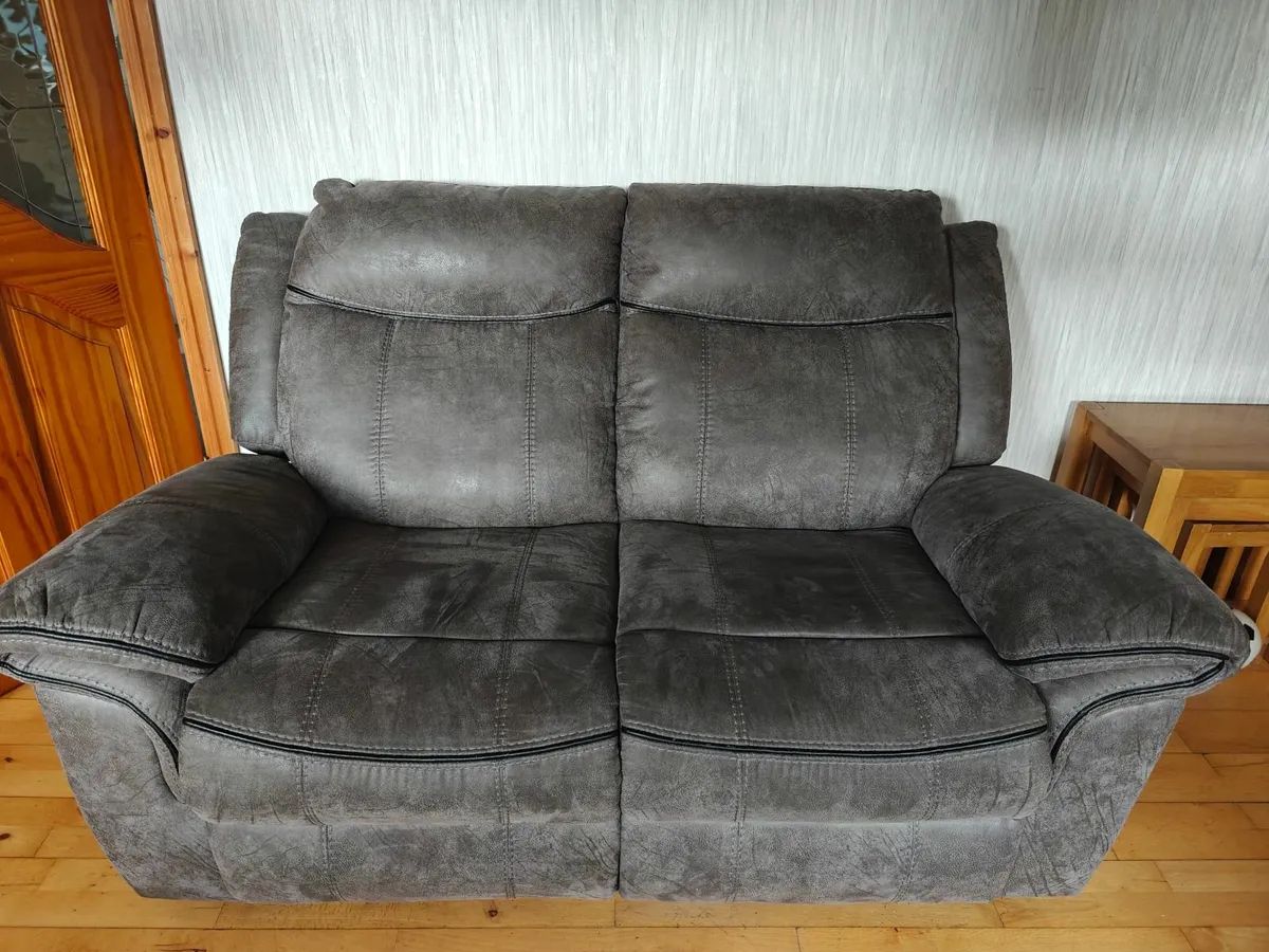 3 Piece Suite - furniture - Image 2