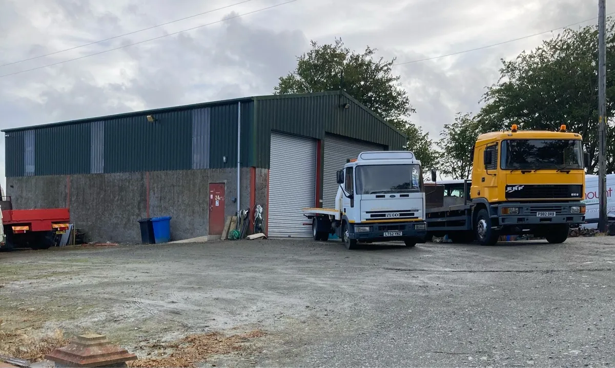 Iveco tilt and slide - Image 2