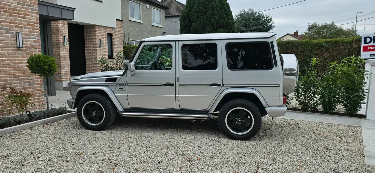 Mercedes-Benz G Wagon G55 AMG V8 with only 47k Mil - Image 4