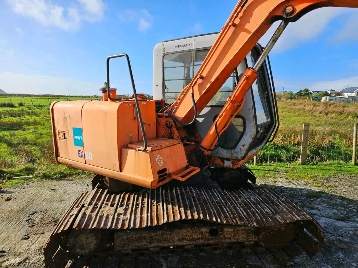 Hitachi 60 dash 3 - Image 1