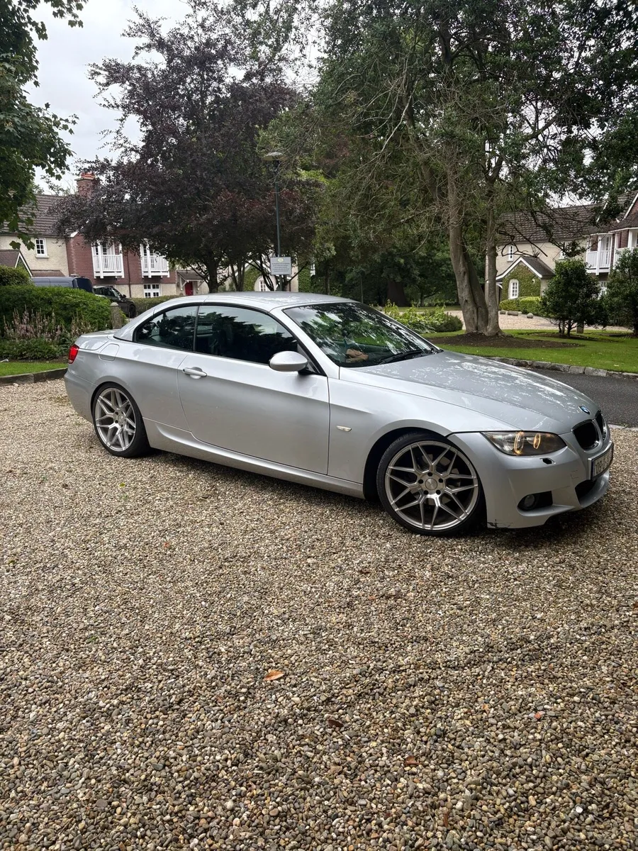 Bmw 3-series Hard Top Convertible - Image 4