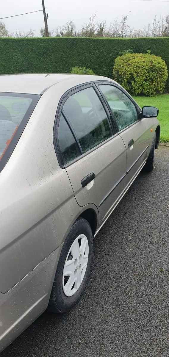 Honda Civic 2003 - Image 2