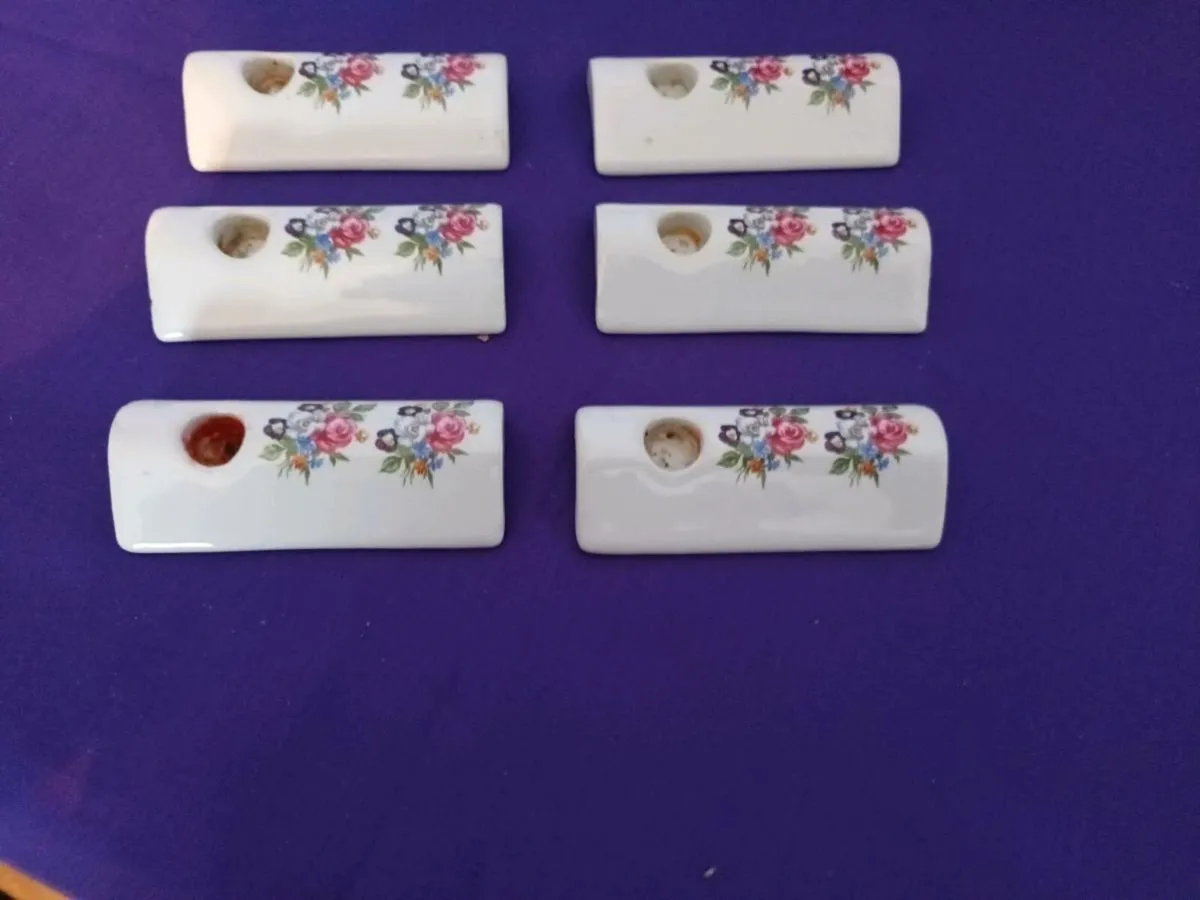 Set of 6 VINTAGE KNIFE RESTS/ CANDLE HOLDERS - Image 2
