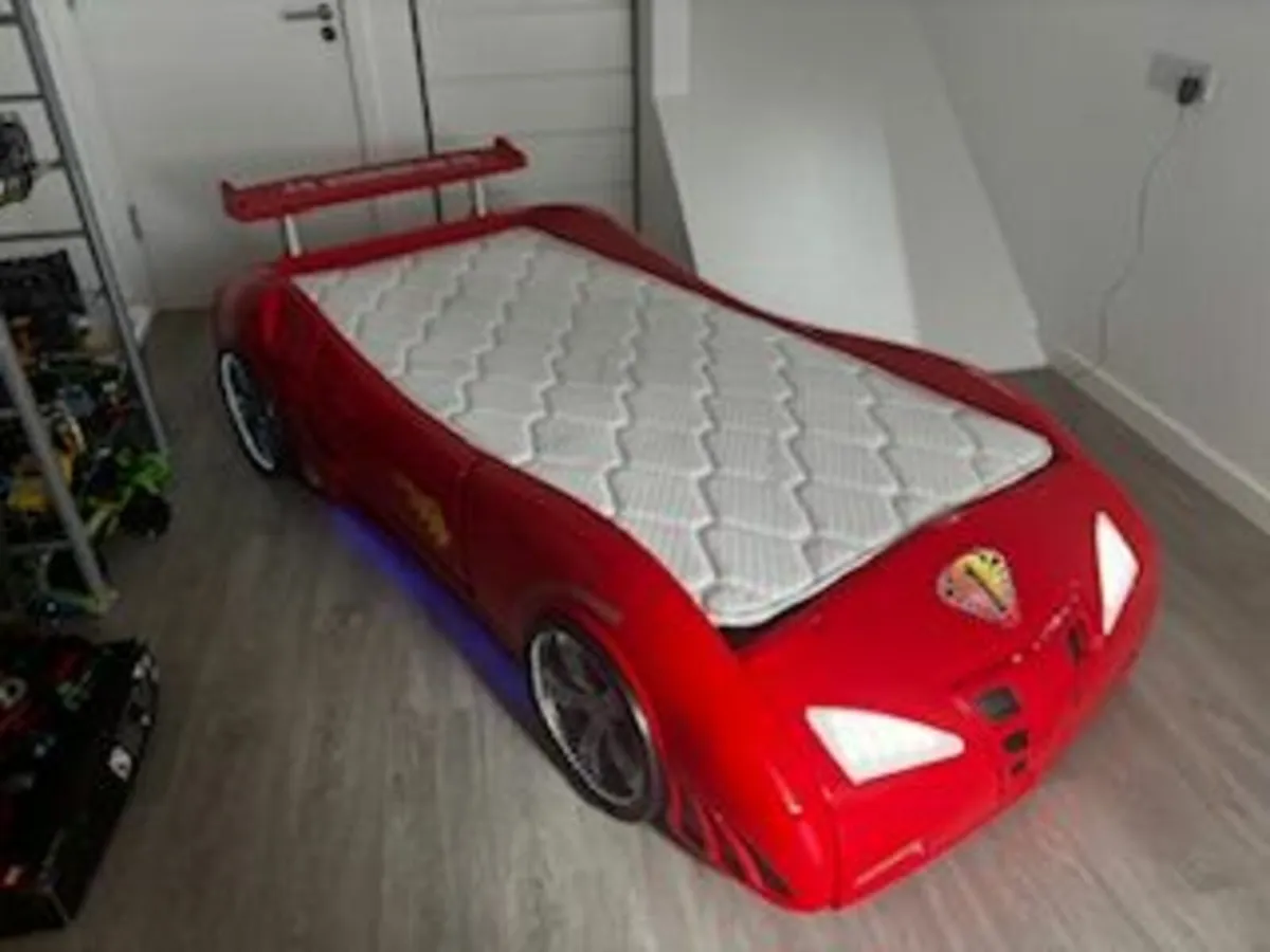 kids bed - Image 2