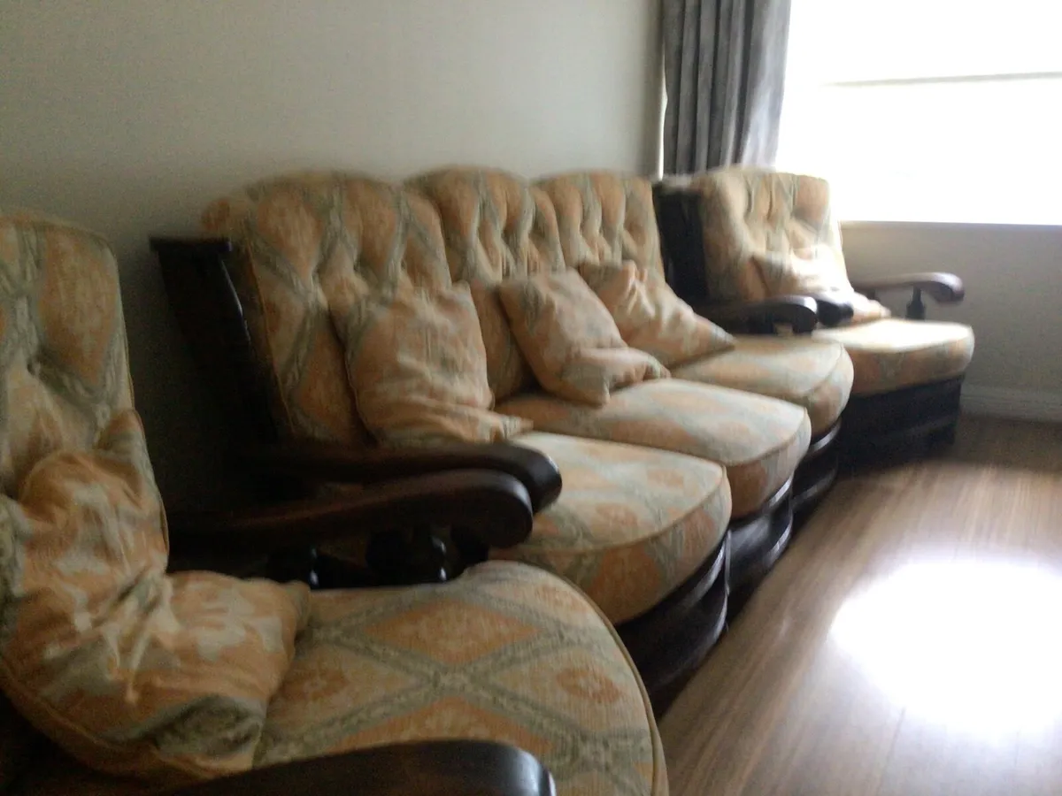 3-1-1 Suite - Image 1