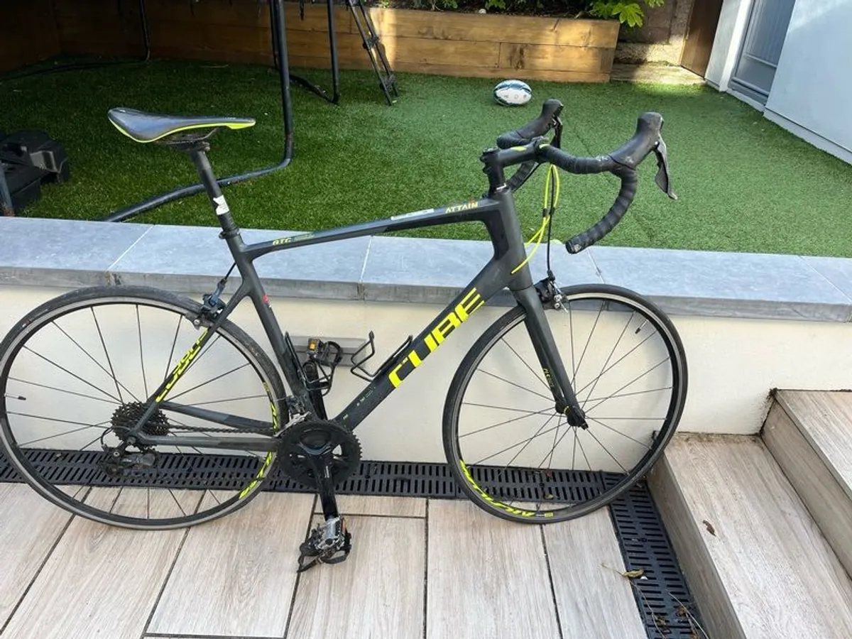 Cube Attain Road Bike - Image 2