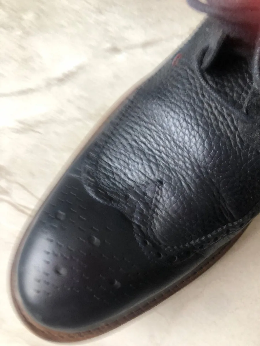 Men’s navy leather brogues - Image 2