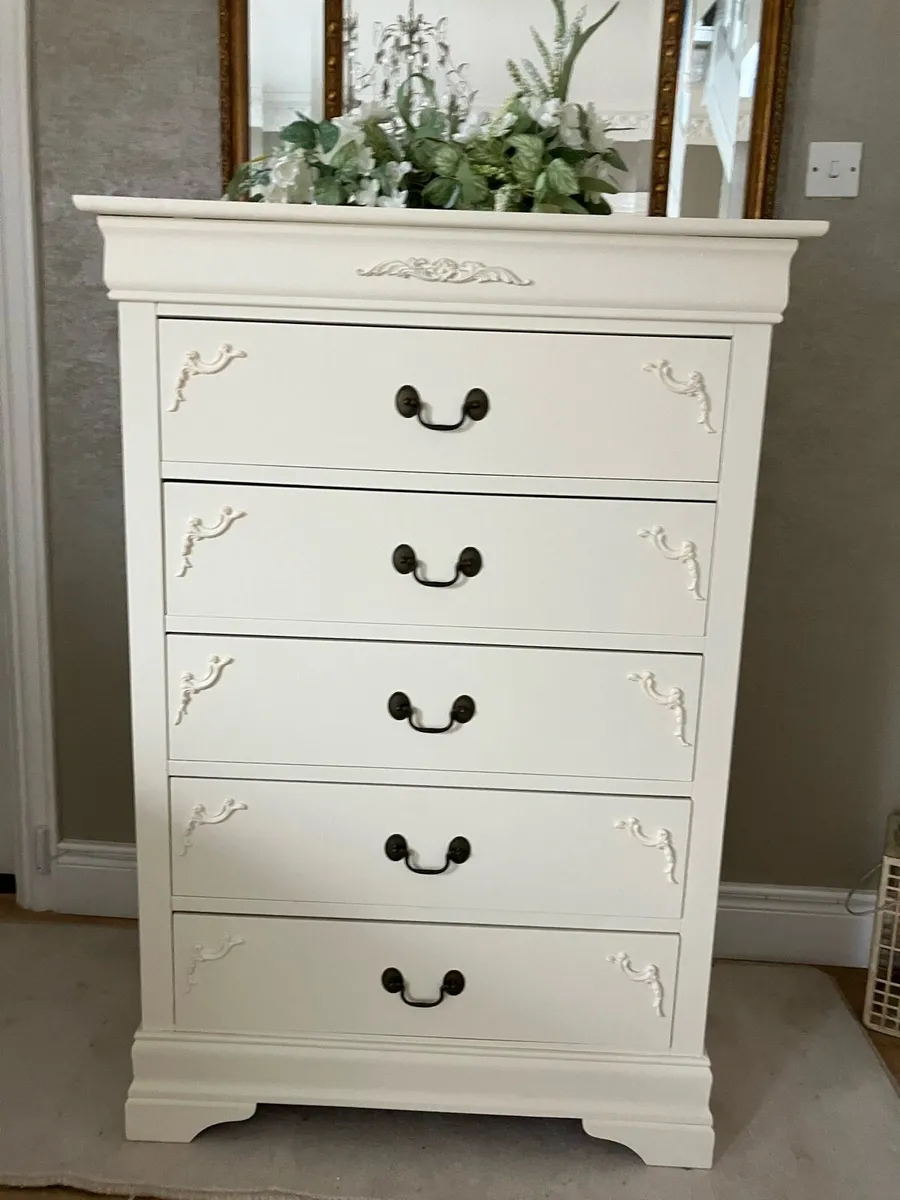 Chest of drawers - Image 2