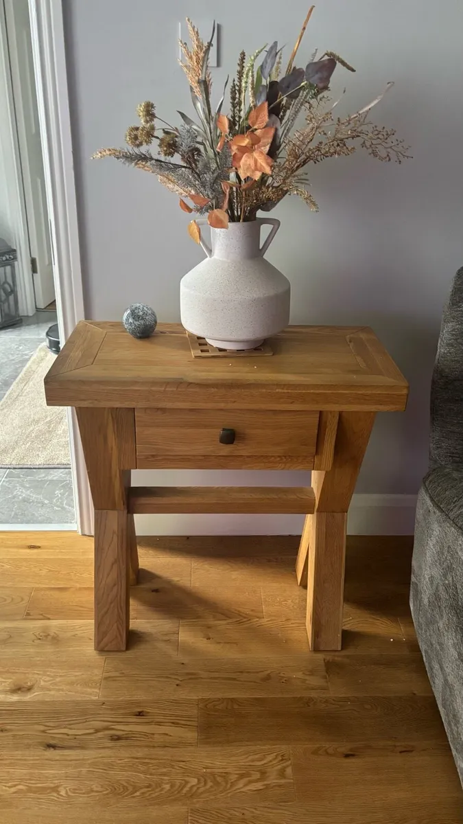 X RANGE TELEPHONE TABLE - Image 1