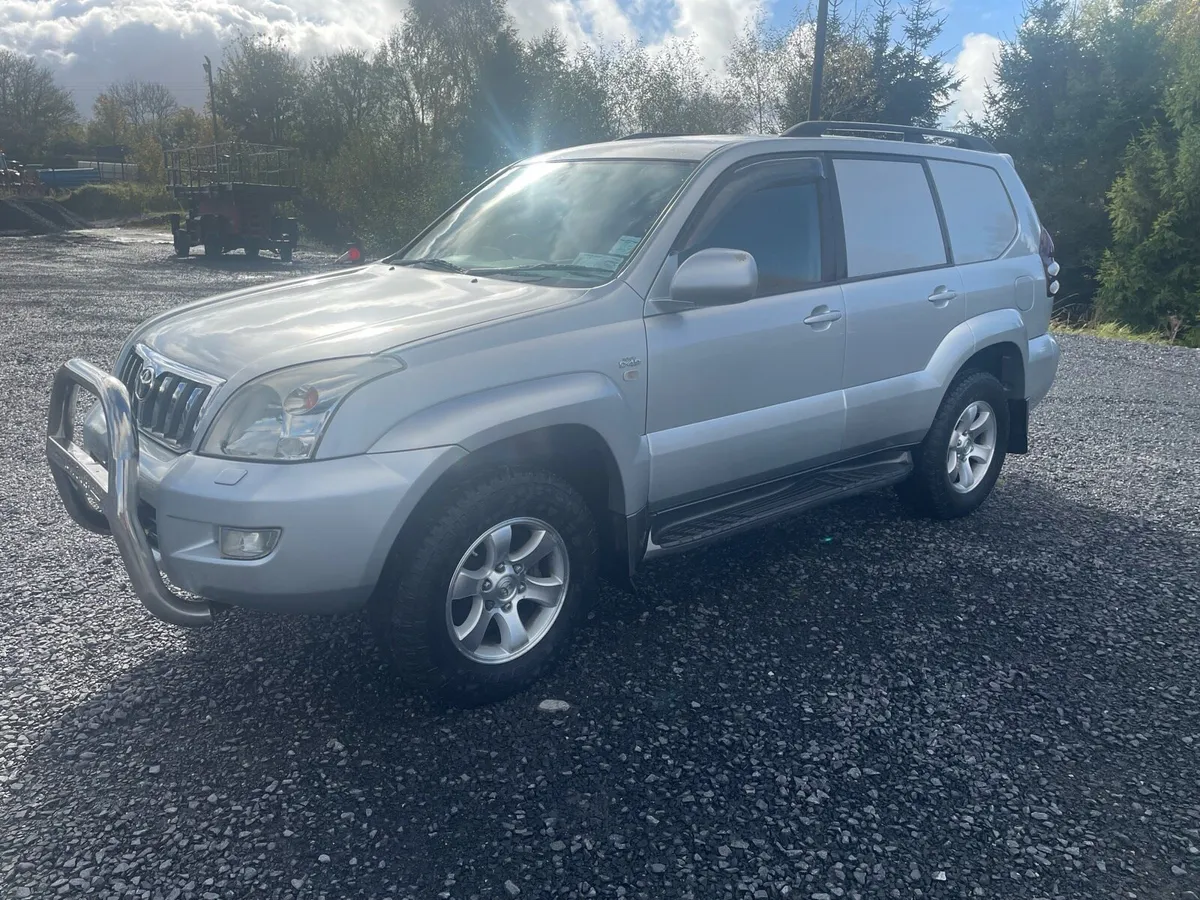 Toyota Land Cruiser - Image 3