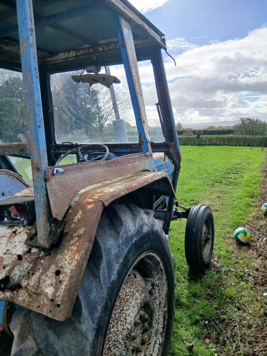 Tractor - Image 4