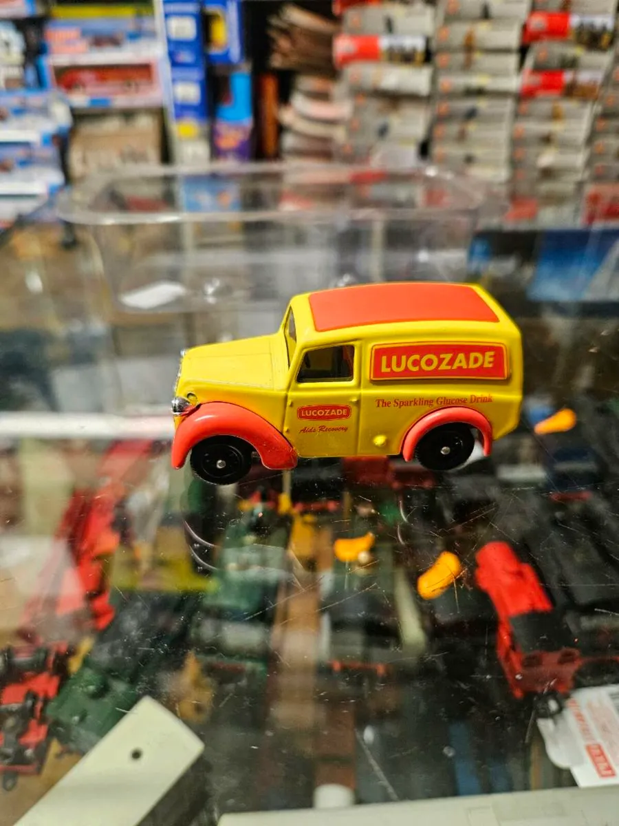Corgi Lledo Lucozade Van - Image 1