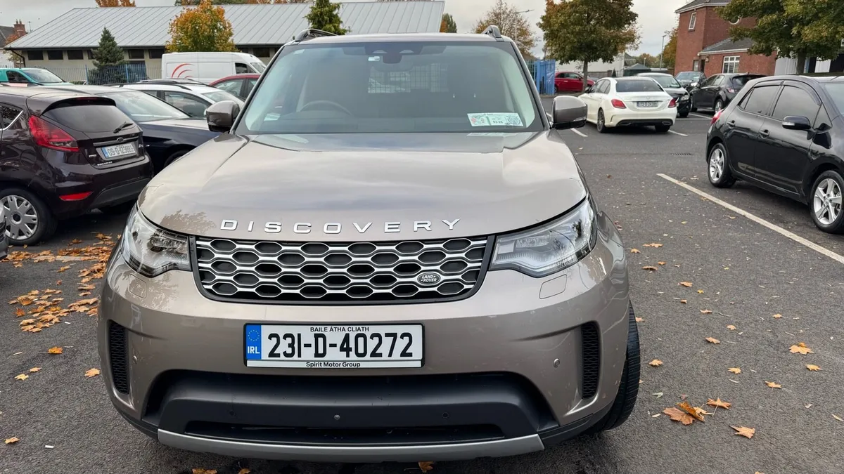 Land Rover Discovery - Image 1