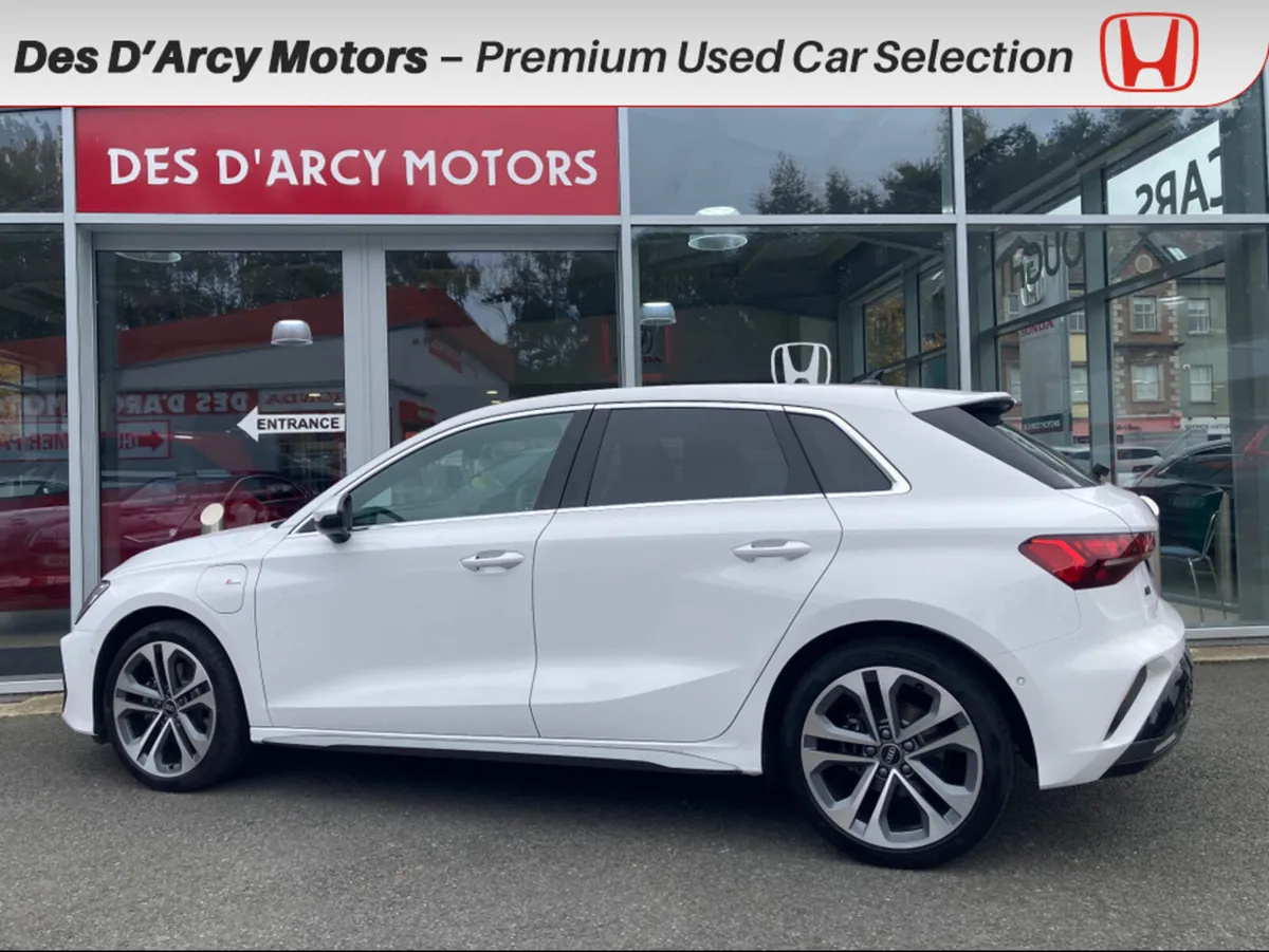 Audi A3 S LINE 40 TFSI E S-A SPORTBACK - Image 4