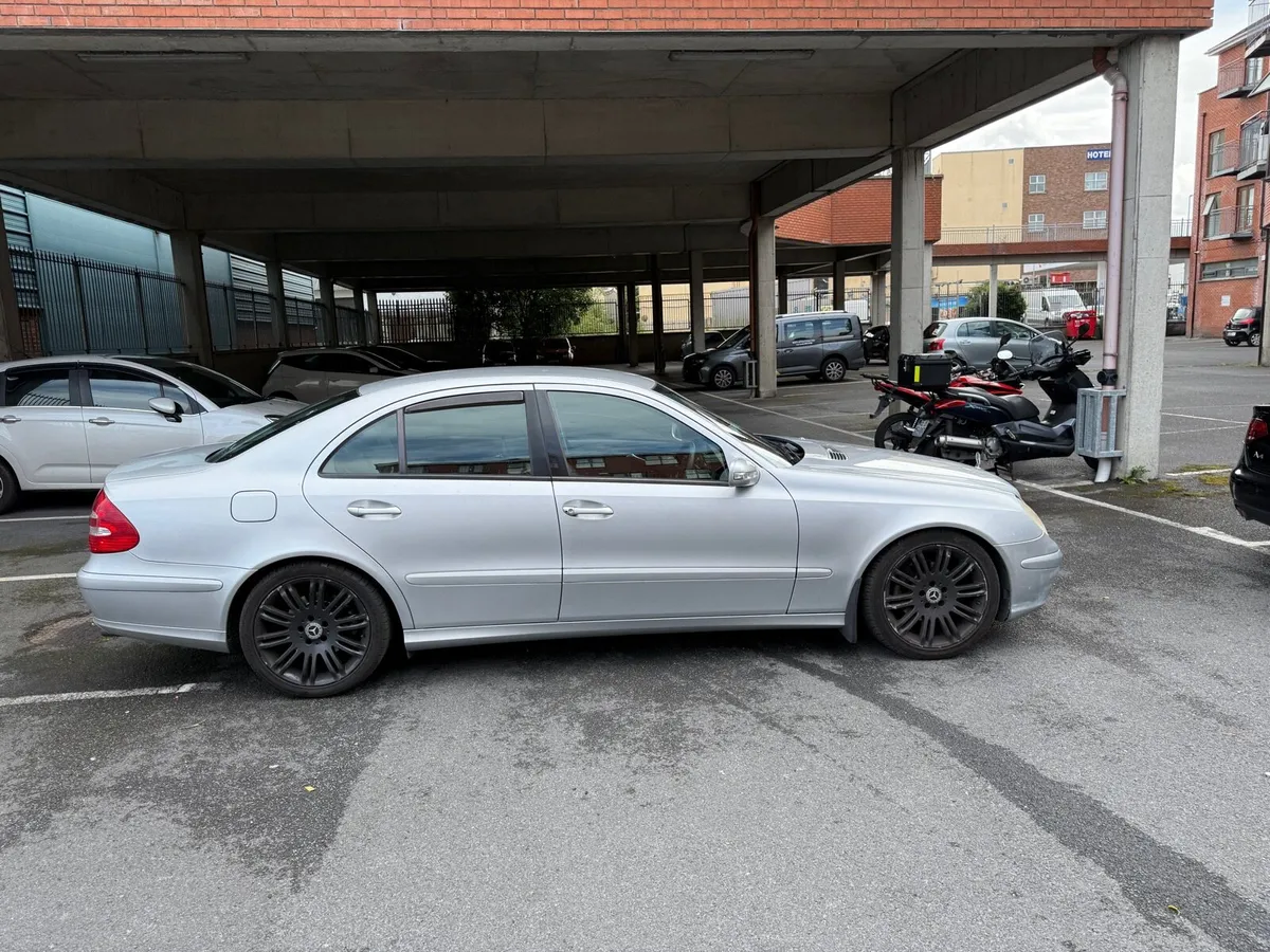Car - Image 3