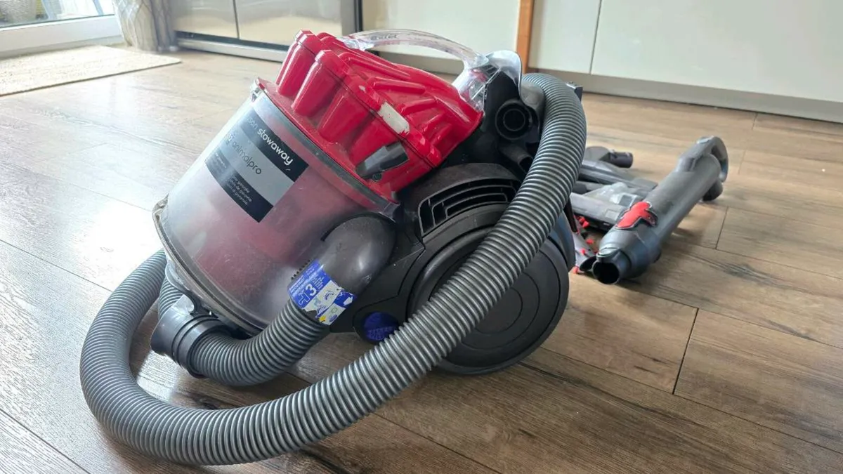 Dyson DC32 - Image 1