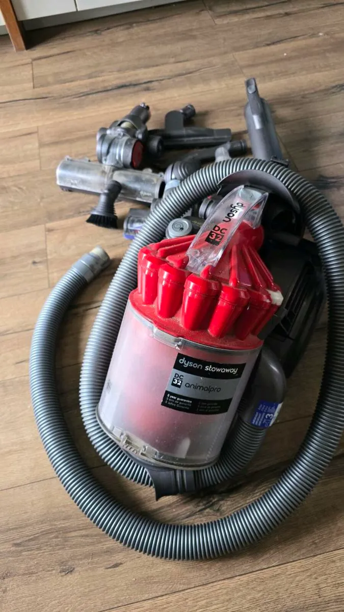 Dyson DC32 - Image 2