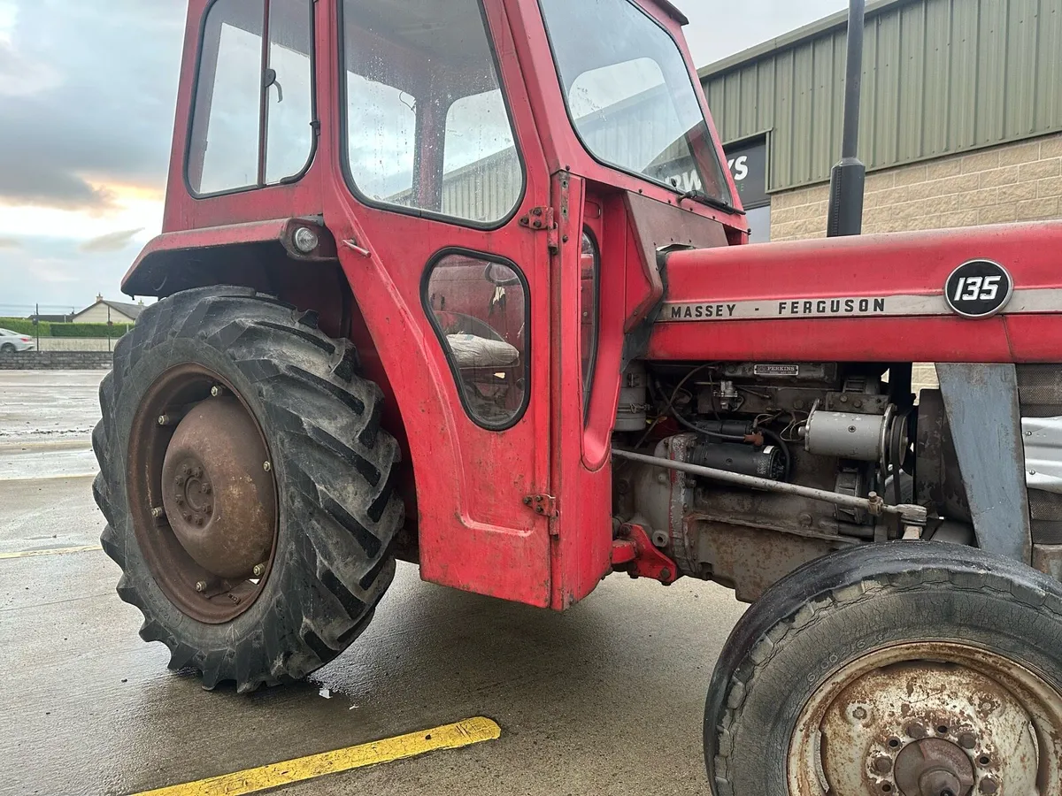 Massey Ferguson 135 - Image 2