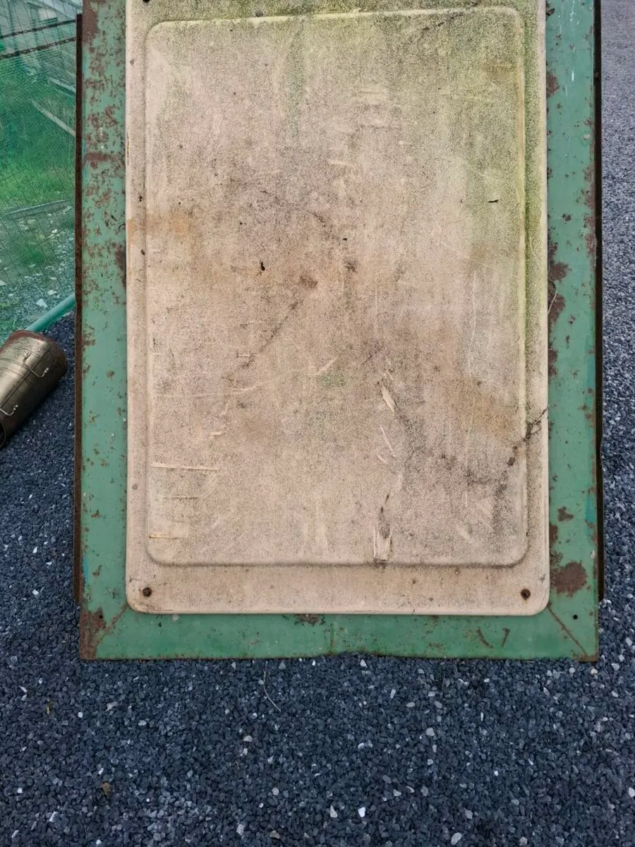 John deere  roof - Image 2