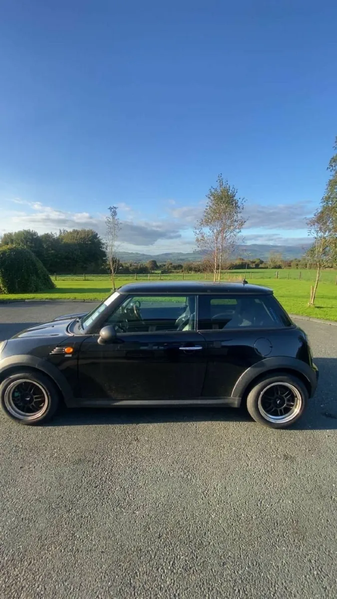 Mini One 2009 - Image 1