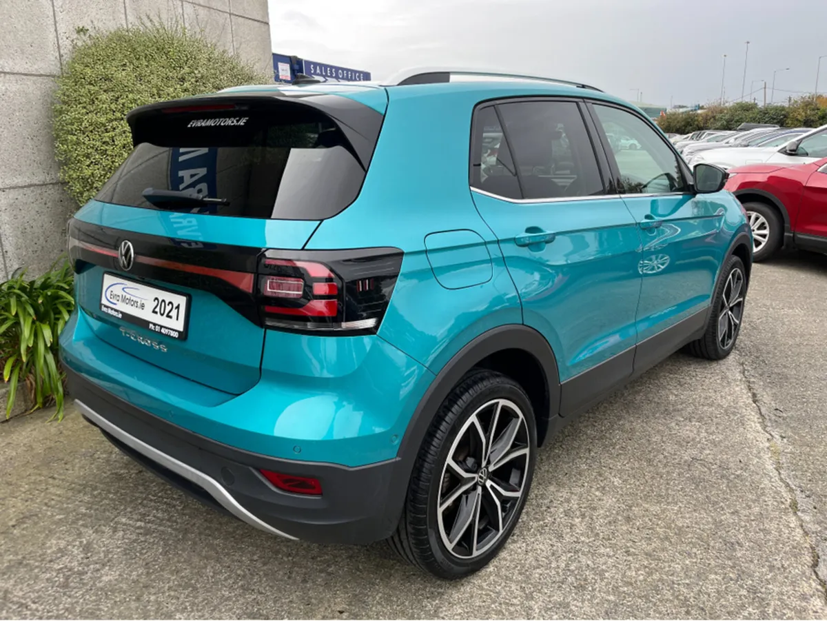 Volkswagen T-Cross FIRST EDITION AUTOMATIC 1.0 PET - Image 4