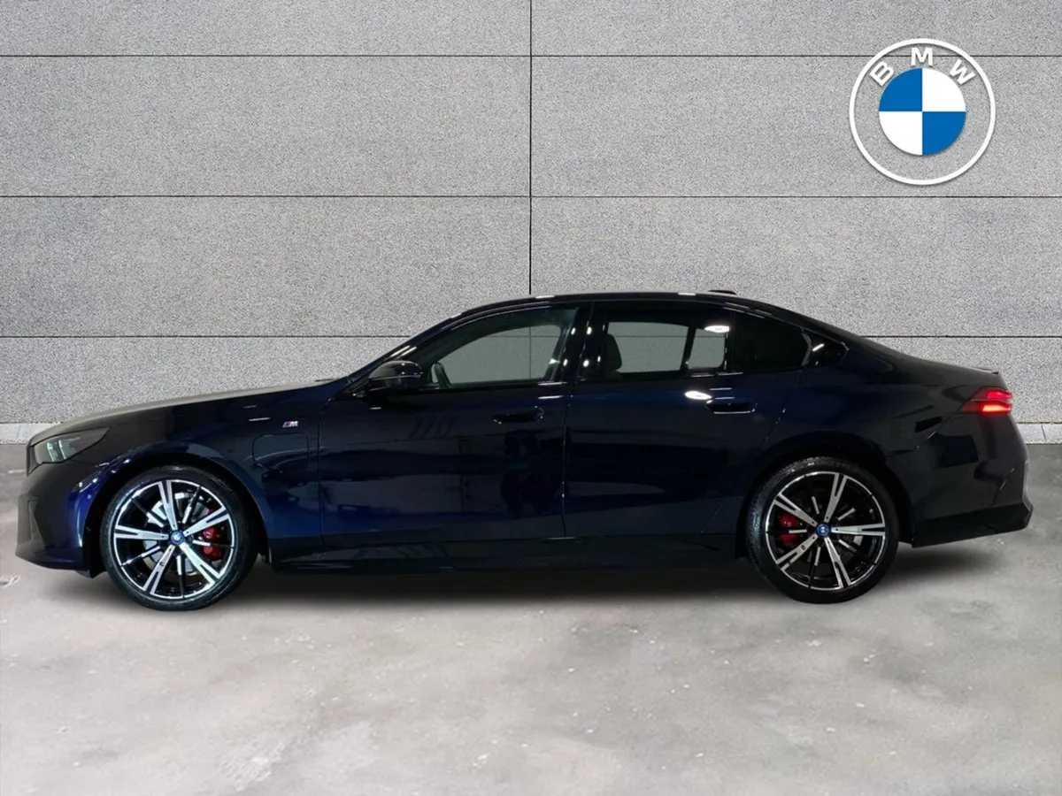 BMW 5 Series 530e M Sport Pro Saloon - Image 4