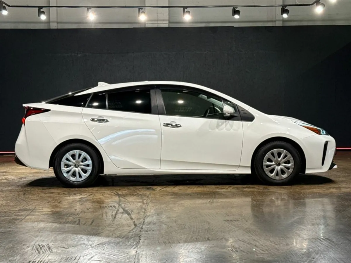 Toyota Prius PETROL HYBRID 1.8L AUTO - PARKING SEN - Image 3