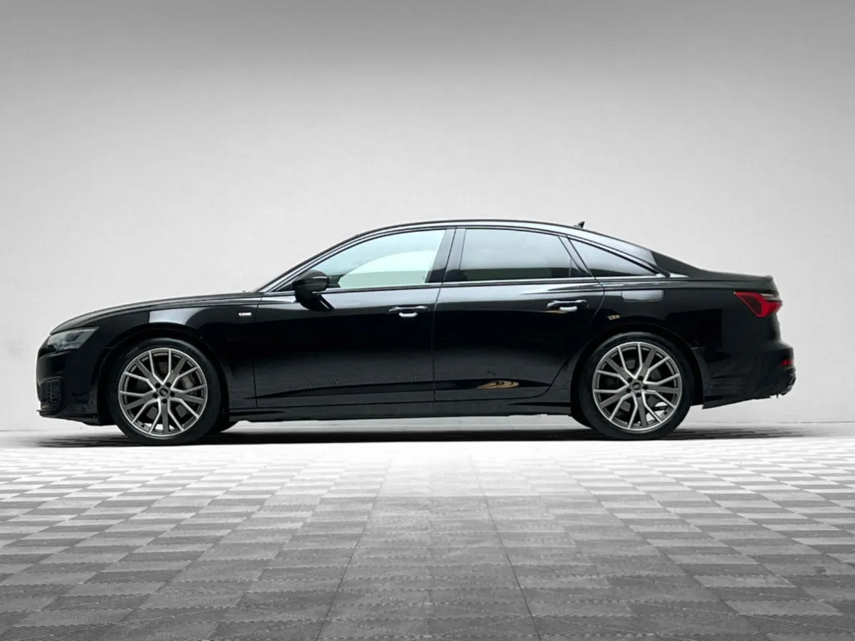 Audi A6 50 TFSI E S LINE BLK EDITION 299HP QUATTRO - Image 4