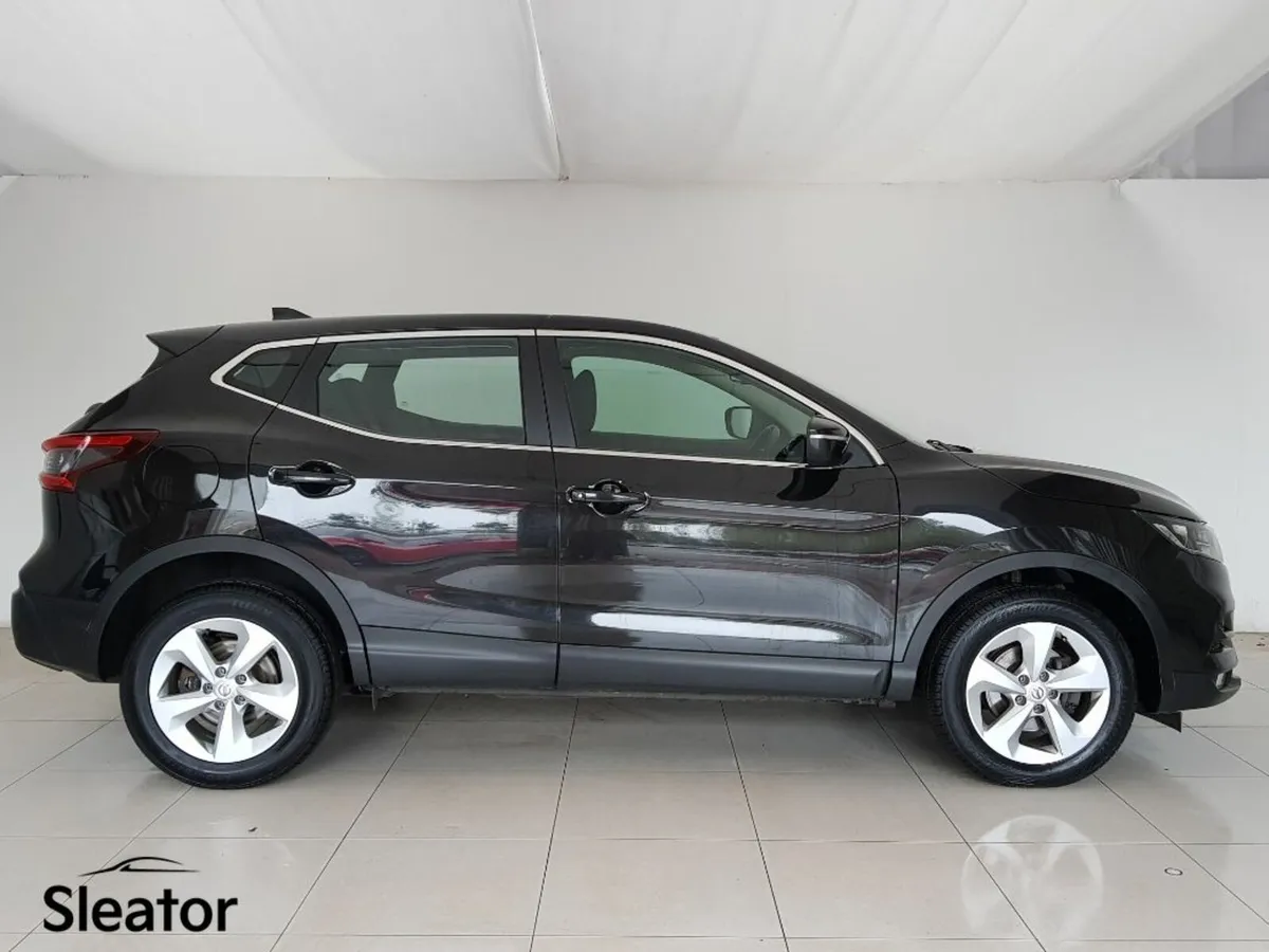 Nissan Qashqai 1.5 DCI Acenta Premium 115PS 5DR - Image 2