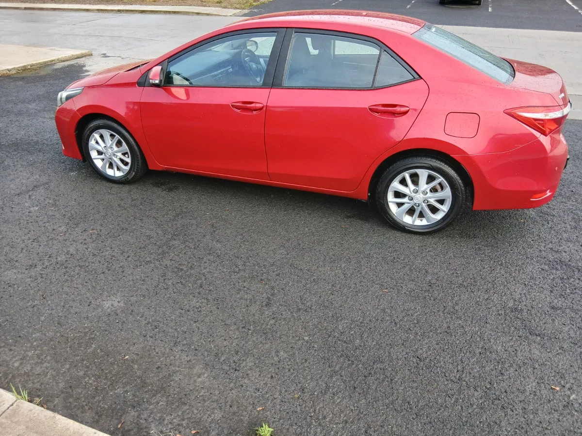 Toyota Corolla 2015 - Image 3