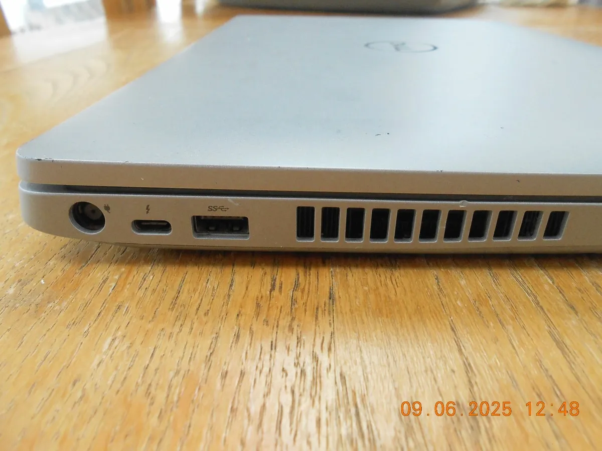 i7 DELL Latitude 5511 +Bag +Wireless Mous - Image 3
