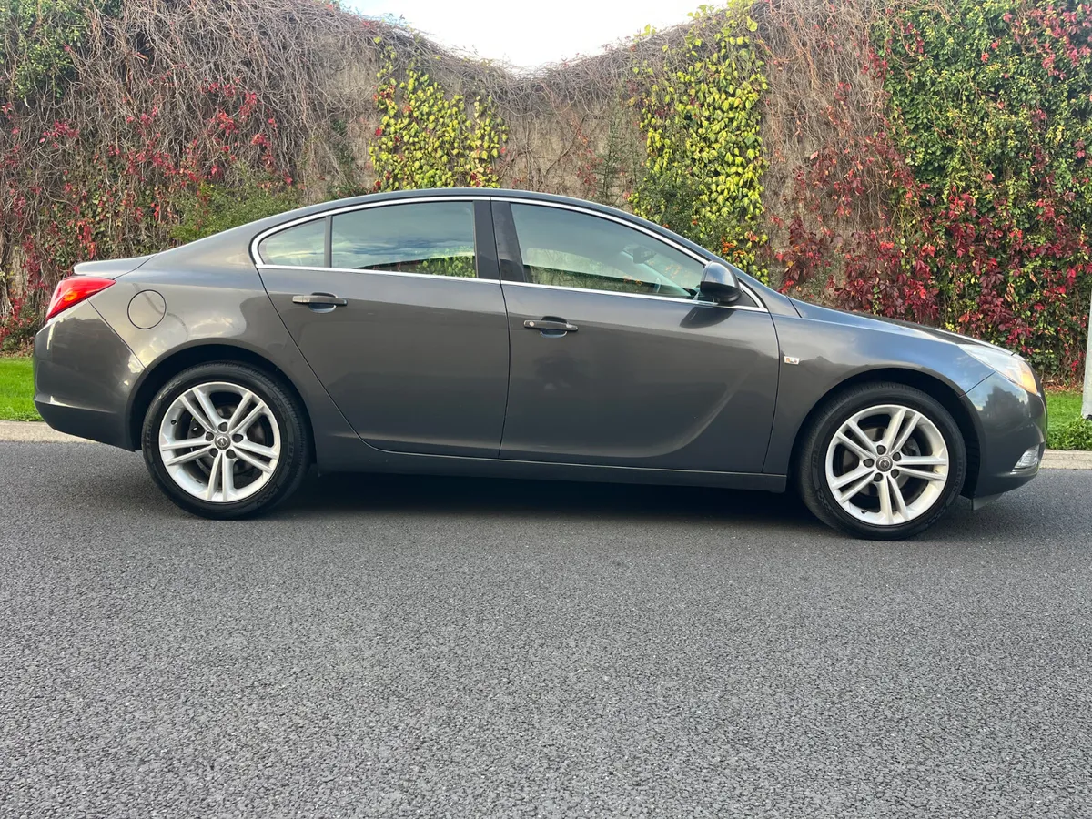 Opel Insignia 2013 (NCT 02/27 TAX 12/25) - Image 4