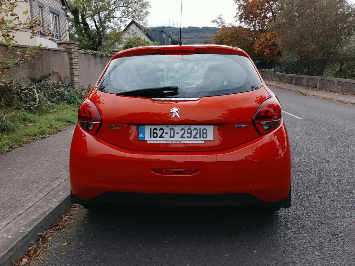 Peugeot 208 Active Design Menthol 5DR - Image 4