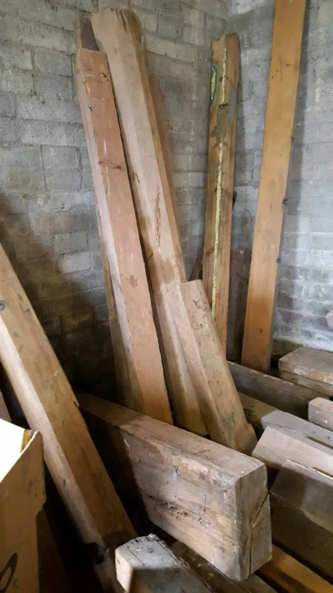 Pitch Pine Beams & Corbels - Image 4