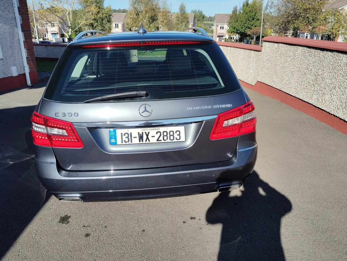 2013 Mercedes E300 Diesel Hybrid SE Estate - Image 3
