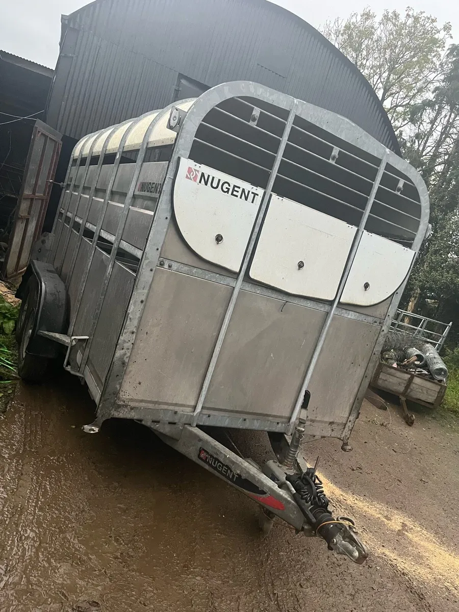 12by6 nugent cattle box like new - Image 2