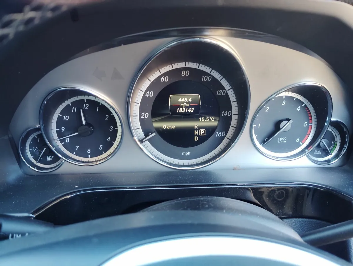 2013 Mercedes E300 Diesel Hybrid SE Estate - Image 4